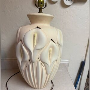 Harris art deco calls Lilly 1988 table lamp large ceramic works
